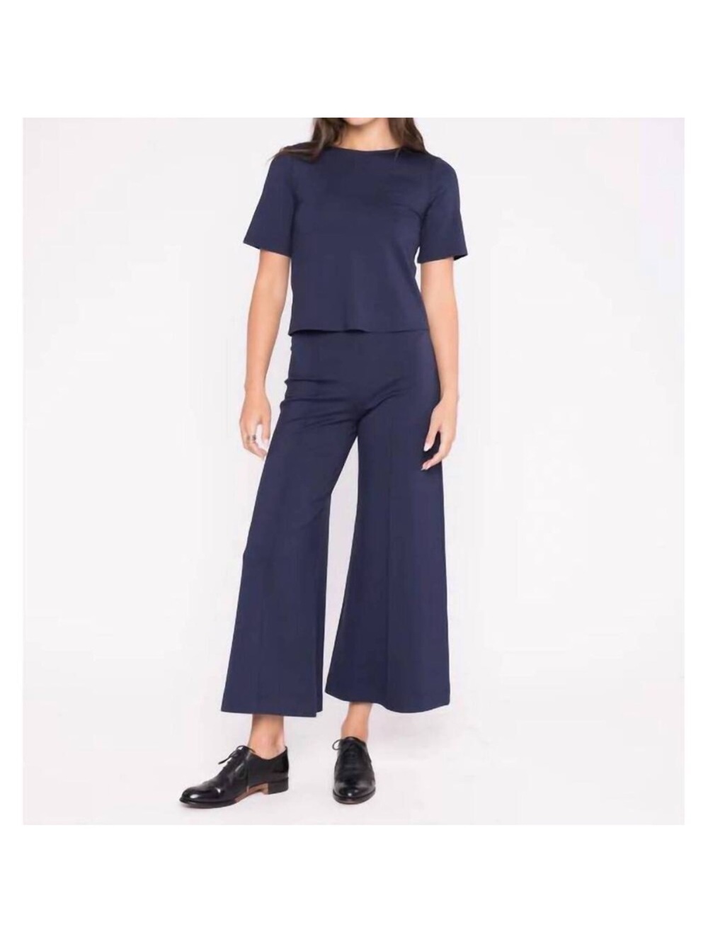 Ripley Rader Navy Ponte Knit Wide Leg Cropped Pants. Womens Size M. NWT. soft!